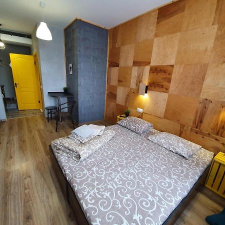 Near Trainstation 603 Apartment Ivano-Frankivsk Ngoại thất bức ảnh