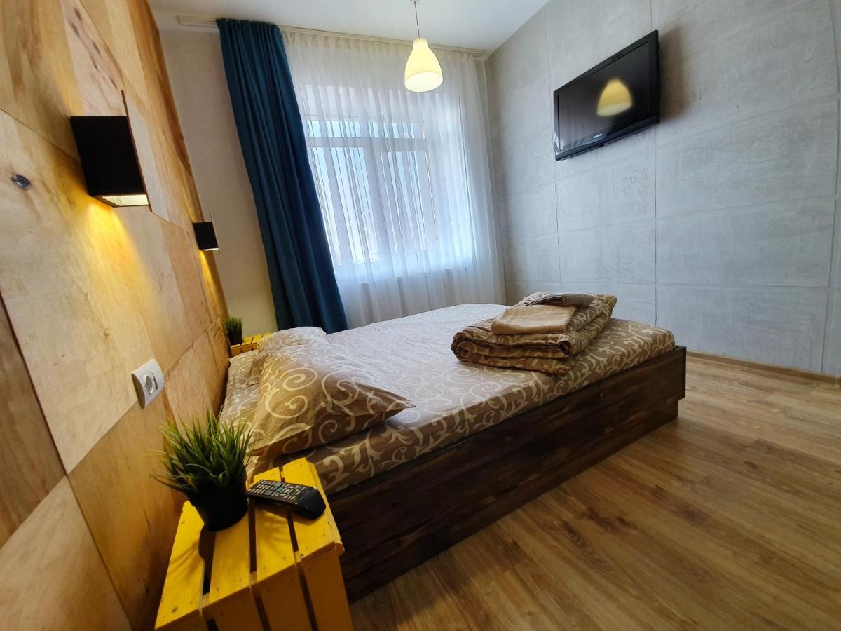 Near Trainstation 603 Apartment Ivano-Frankivsk Ngoại thất bức ảnh
